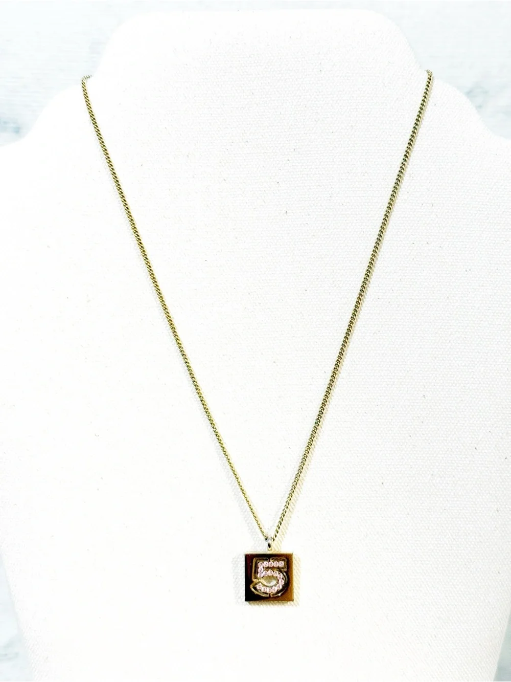 CHANEL vintage no